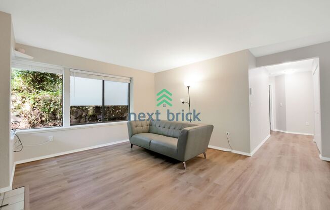 Spacious Private 2 Bed 2 Bath Condo for Rent!
