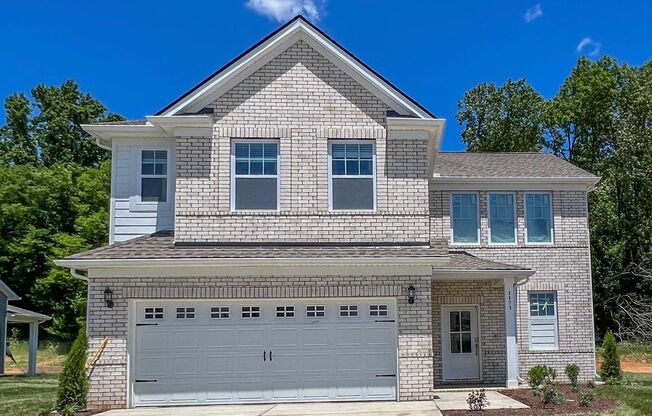Gorgeous Home in Ross Farms with a Pool, Fitness Center and More!