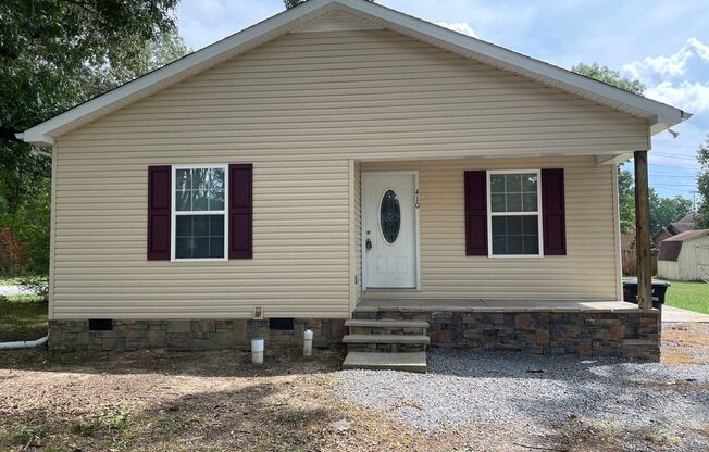 3 Bedroom, 2 Bath Home Located in Tullahoma