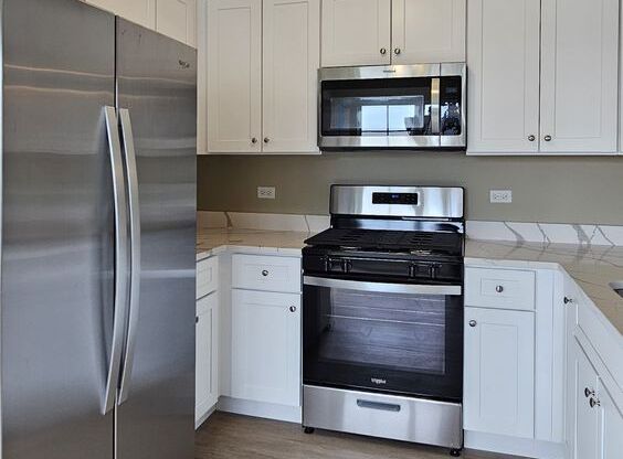 Emery Oak-2Br/2Ba Rental Home-Second Floor