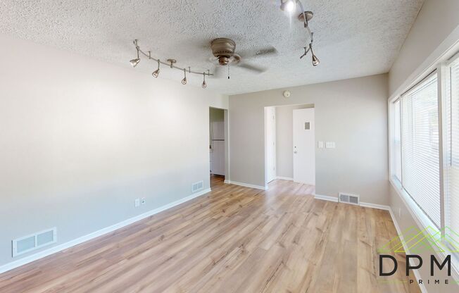 2 beds, 1 bath, $1,395