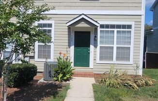 End Unit townhome located in Sunridge Place in Mooresville!