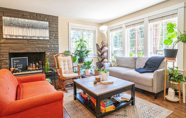 13341 31 AVE NE