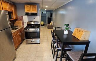 1 bed, 1 bath, 1,000 sqft, $2,750