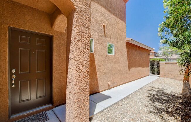 MARVELOUS 2 Story, 3 Bedroom Home with LOFT in Mountains Edge!