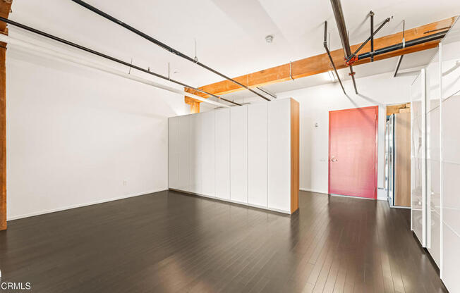 1 bed, 1 bath, 1,420 sqft, $4,300, Unit 532