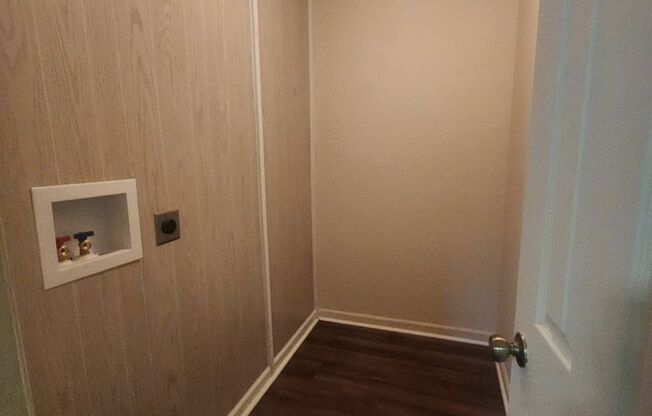 1 bed, 1 bath, 790 sqft, $905, Unit 5077