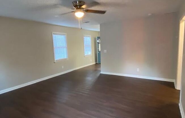 2 beds, 2 baths, 1,100 sqft, $1,575, Unit 444 Lexington Drive