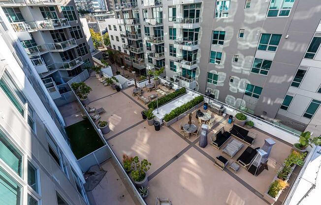 2 beds, 2 baths, $3,288