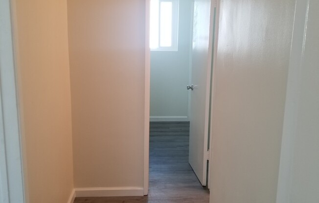 2 beds, 1 bath, 1,100 sqft, $3,150, Unit 03