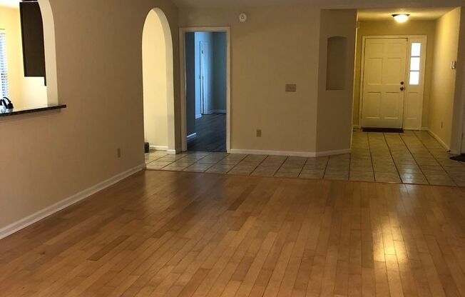 Beautiful 3B/2B Spacious house in Riverbrook at Glen Kernan on Hodges!