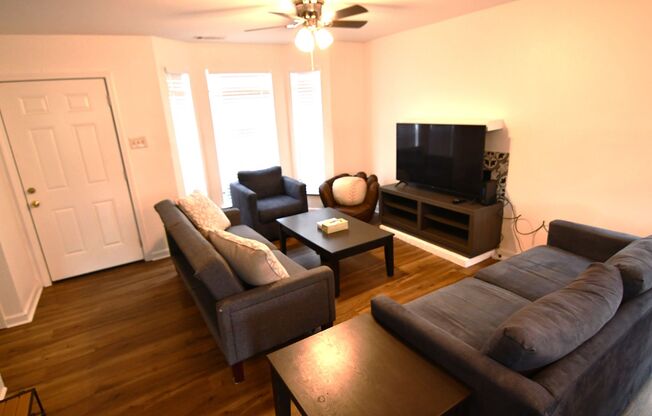 2 beds, 2.5 baths, $1,350, Unit Unit A