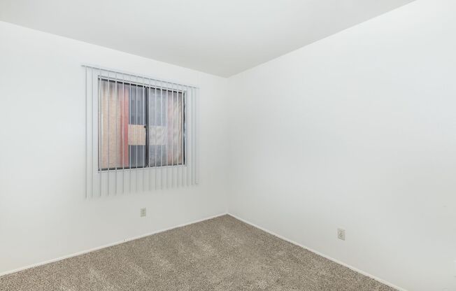 2 beds, 1 bath, 899 sqft, $1,262, Unit 1146