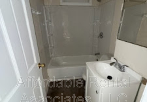 2360 S 16 ST