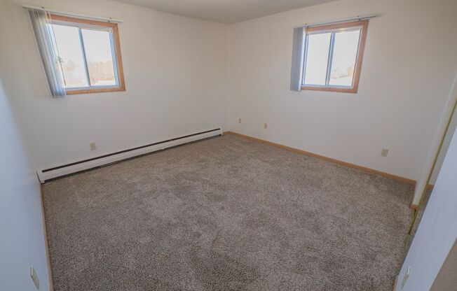 2 beds, 1 bath, 936 sqft, $850, Unit 2521-201