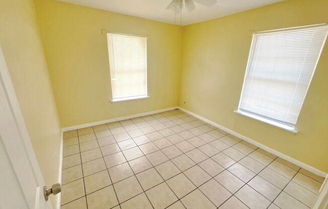 2 Bed/ 1 Bath on 807 Sissom Rd Unit 3