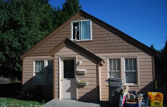 1120-1130 NE Shaw Street