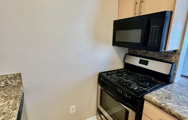 Nice 1 bedroom Condo