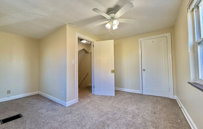 3 beds, 1 bath, $1,550