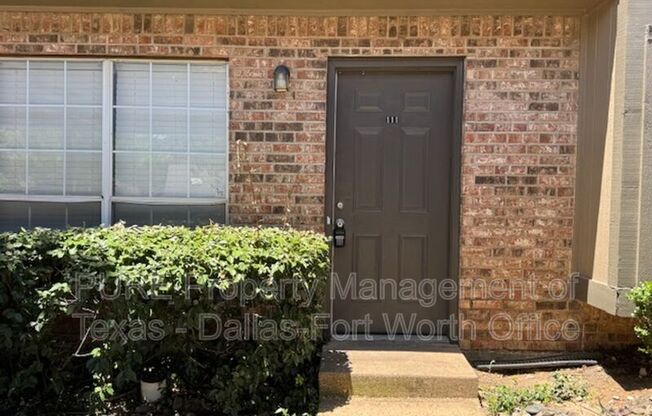 4002 W PIONEER DR