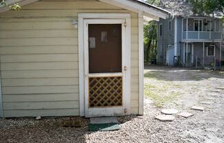 313-B NW 11th Street