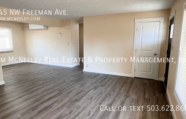 445 NW FREEMAN AVE
