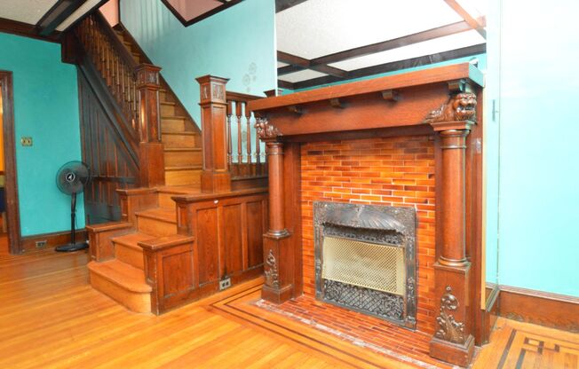 Stunning Architectural 4 Bedroom Gem Across from Park