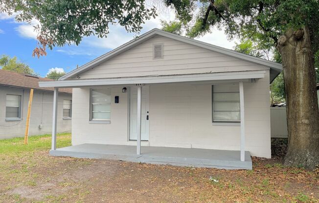904 RANDALL ST
