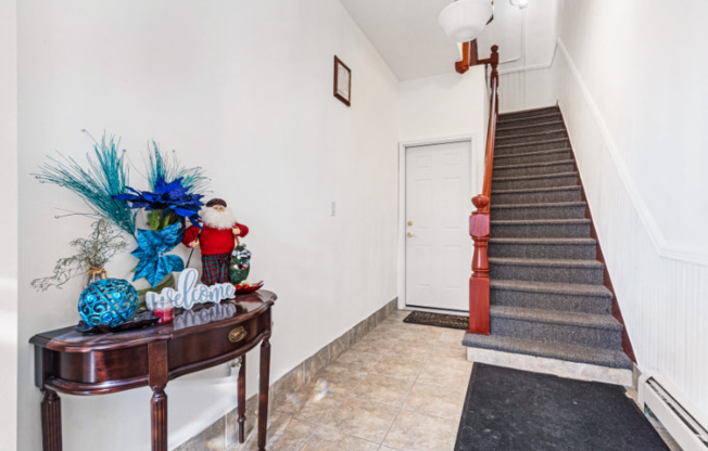 231 RIPLEY PL