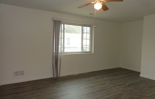 2 beds, 1 bath, 750 sqft, $1,295, Unit #3