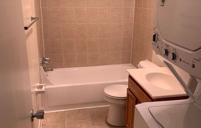 1 bed, 1 bath, 723 sqft, $1,775, Unit 5331 #4