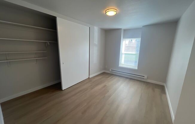 2 beds, 2 baths, 1,060 sqft, $2,695, Unit 3520 - 206