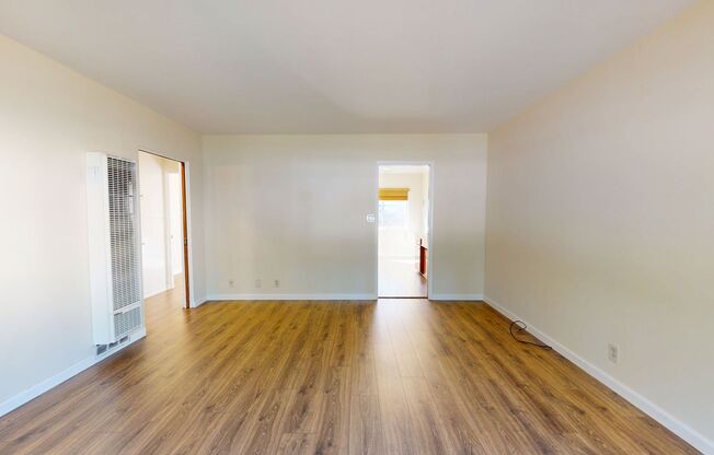 1 bed, 1 bath, 600 sqft, $1,895, Unit L