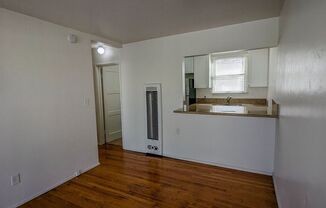 1 bed, 1 bath, 400 sqft, $1,795, Unit 3430 1/2