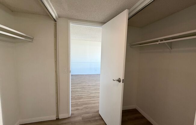 Studio, 1 bath, 408 sqft, $1,900, Unit 122