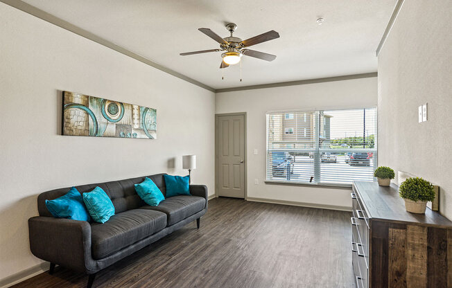 Champions Gate Apartments in San Antonio Living Room and Entry