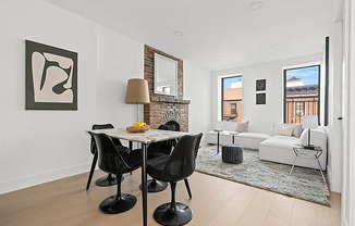 156 5 AVE