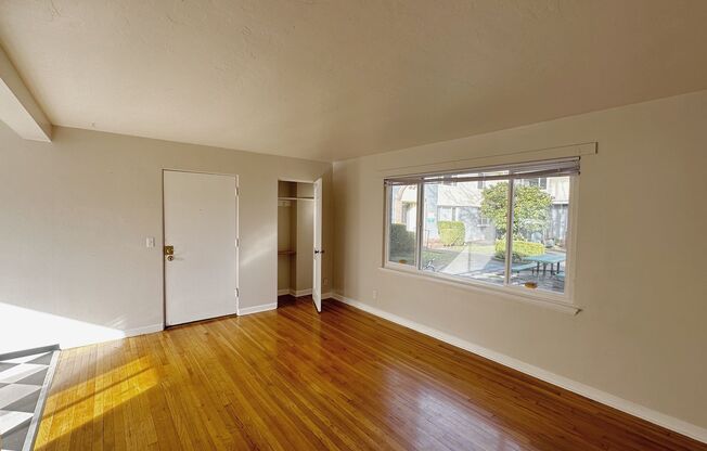 Kelli Ann Apartments