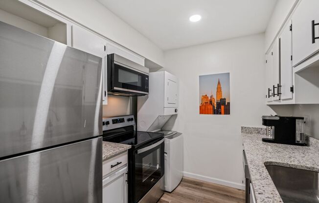 1 bed, 1 bath, 650 sqft, $889, Unit 1512 #15