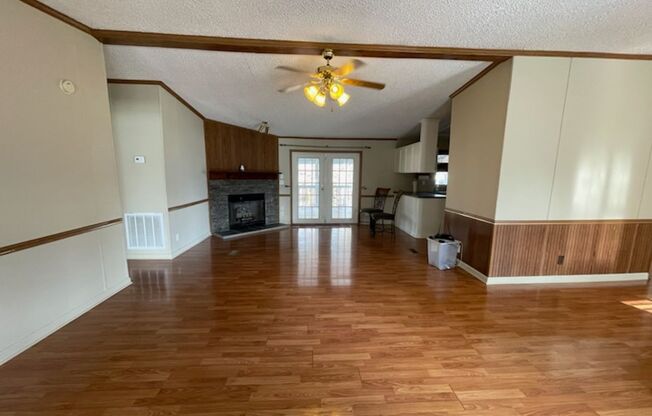 3 beds, 2 baths, $2,000