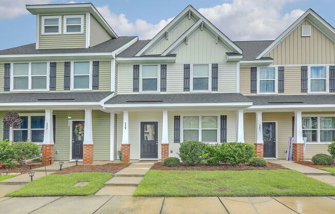 Move in Ready Townhome in Liberty Hall!