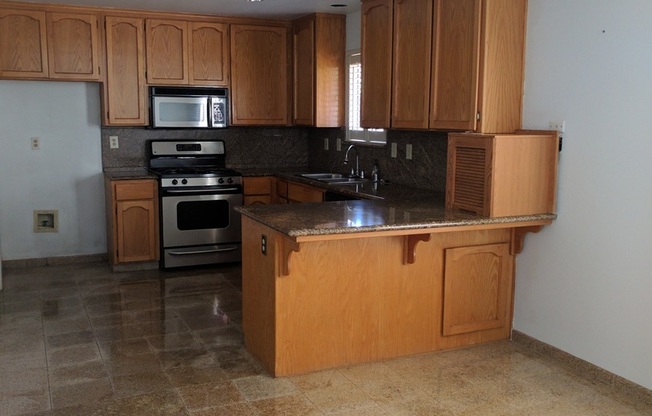 3 beds, 2 baths, $2,375