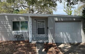 4635 28 AVE N