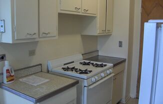 2 beds, 1 bath, 720 sqft, $1,350, Unit 2115D