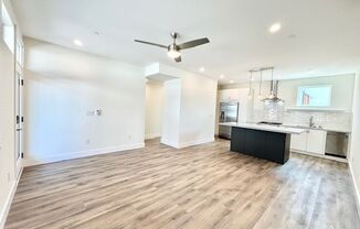 Ventura | Downtown | 2 Bed + 1 Bath | NEWLY BUILT | 127 Unit A