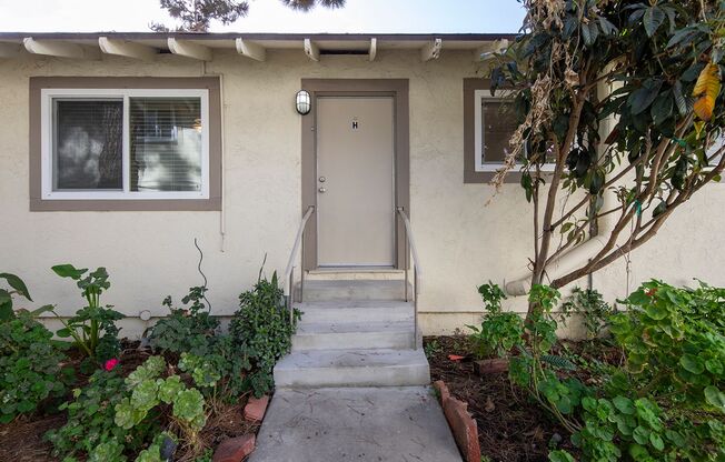 1 bed, 1 bath, 740 sqft, $1,750, Unit H
