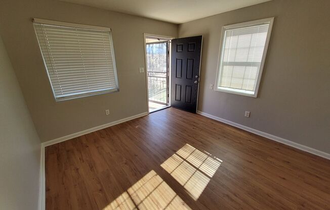 1493 Gaither St #4