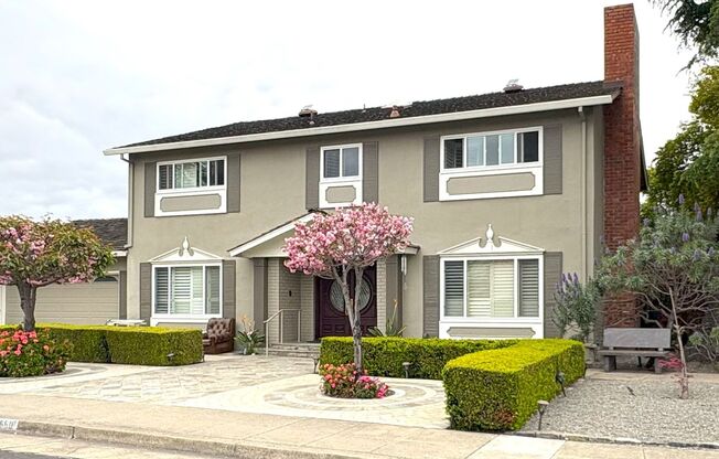 Spacious 4-Bedroom + Office Home in Prime Midtown Palo Alto!