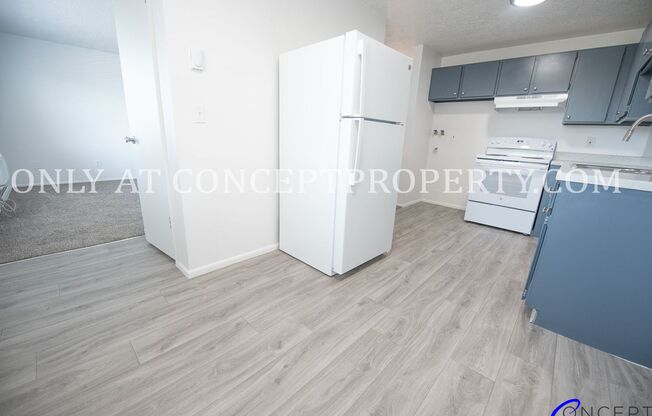 2 beds, 1 bath, 840 sqft, $1,099, Unit 77