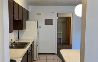 1 bed, 1 bath, 500 sqft, $995, Unit 12